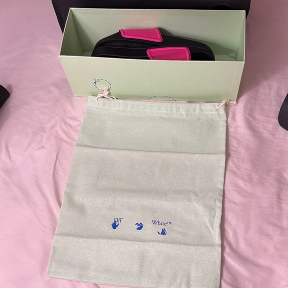 Off-White Pink and Black 100% Authentic Sandals ✨ ✨ - Picture 6 of 7